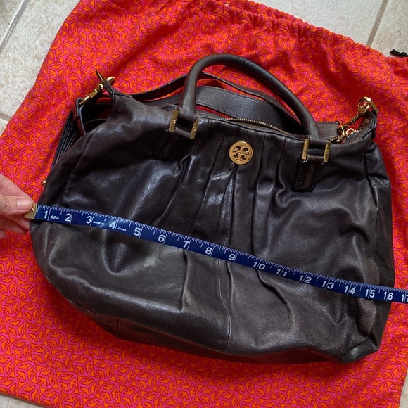 Tory Burch Verona Pleated Bag - Picture 11 of 16